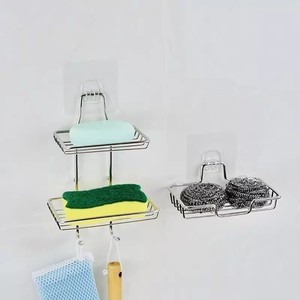 Dispenser di Sapone Decorativo Personalizzato <span class=keywords><strong>per</strong></span> <span class=keywords><strong>Doccia</strong></span> con Gancio Porta Asciugamani e Porta Sapone <span class=keywords><strong>Senza</strong></span> Foratura - Product Image 6