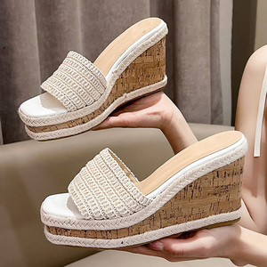 Sandalias de Verano 2025 Europeas y Americanas con Punta Abierta, Transpirables y Antideslizantes, con Tacón Inclinado y Tejido Wisteria - Product Image 5