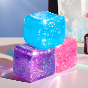 Vente en gros de gadgets pour enfants, jouet <span class=keywords><strong>anti</strong></span>-<span class=keywords><strong>stress</strong></span> scintillant, jouet sensoriel coloré, joli cube de glace <span class=keywords><strong>anti</strong></span>-<span class=keywords><strong>stress</strong></span> - Product Image 6
