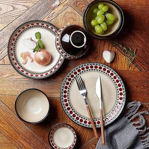 Set di Stoviglie in <span class=keywords><strong>Ceramica</strong></span> Stile Nordico Americano Vintage, 46 Pezzi, Porcellana Bone China, <span class=keywords><strong>Piatti</strong></span> in <span class=keywords><strong>Ceramica</strong></span> Modello Ciliegia Rossa per Casa - Product Image 3