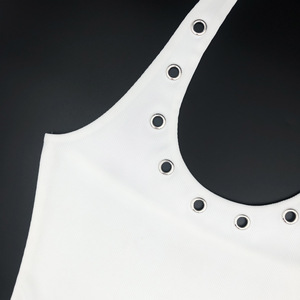 Ensemble 2 pièces tendance pour femme : haut court côtelé à bretelles et mini-jupe avec détails à œillets - Product Image 5