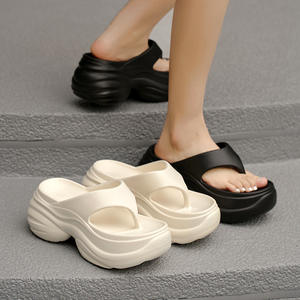 Sandales multifonctionnelles en cuir véritable pour femmes, style plage estivale, mode américaine, confortables, durables, à semelle épaisse, couleur intemporelle - Product Image 6