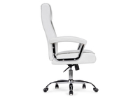 Chaise de bureau blanche à dossier haut : siège rembourré et base chromée, réglable pour la maison et le poste de travail exécutif