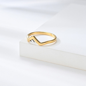 Geometric <b>Titanium</b> Steel <b>Ring</b> <b>Black</b> And Gold Women's Fashion Jewelry Gift Plain Design Small Size - Product Image 3