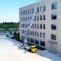 Camion élévateur à échelle aérienne neuf de 45 m, châssis Howo Faw, cabine simple, vente directe usine Chine JIUHE, idéal pour le déménagement domestique