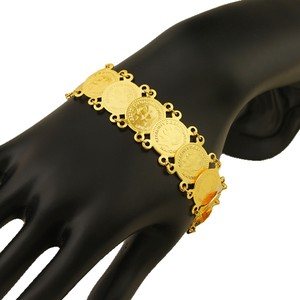 Женский позолоченный браслет с геометрическим рисунком - Product Image 5