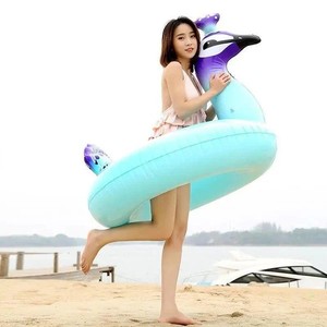 ห่วงยางเป่าลมรูปนกยูงขนาดใหญ่ น่ารักสำหรับผู้ใหญ่ เหมาะสำหรับปาร์ตี้ริมสระน้ำ ทะเลสาบ หรือชายหาดในช่วงฤดูร้อน - Product Image 1