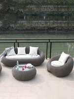 Ensemble de meubles d'extérieur en rotin : canapé, chaise et table basse, amovibles, pour hôtels, balcons, cours et villas