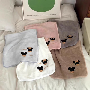 Serviette <span class=keywords><strong>de</strong></span> <span class=keywords><strong>Bain</strong></span> Carrée en Polaire Corail Douce, Absorbante et à Séchage Rapide, Motif <span class=keywords><strong>Mickey</strong></span> Mouse, pour Couple, Usage Domestique, Série Commerce Extérieur - Product Image 1