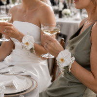 Ensemble personnalisé fait main de corsages de poignet et de boutonnières en fausse calla en EVA, vente en gros pour mariages et fêtes nuptiales