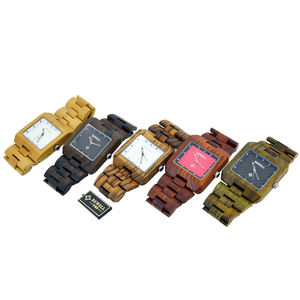 Montre en bois quartz Bewell OEM pour homme, montre carrée en bambou au style masculin - Product Image 6