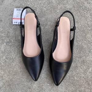 Tendances de la mode estivale : sandales à bout ouvert pour femmes, polyvalentes avec un design à lanières et une jupe résistante. - Product Image 2