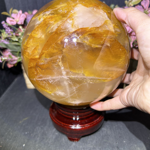 Kindfull Jaune Feu Quartz Sphères Pierres De Guérison Sculpté À La Main Reiki Quartz Doré Guérisseur Boules pour La Méditation - Product Image 1