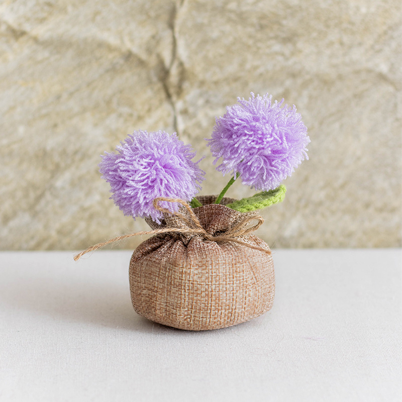 Boule de poils violette