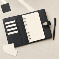 Organiseur A5 en cuir végétalien personnalisable avec 6 anneaux, logo gaufré, emplacements pour cartes et fermeture à bouton-pression, pour carnet de notes professionnel