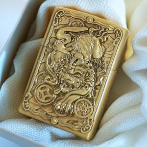 Briquet à kérosène portable créatif <span class=keywords><strong>LOL</strong></span> en métal, anti-vent, avec personnage gaufré Alliance Héroïque, cadeau original pour cigares et cigarettes - Product Image 3