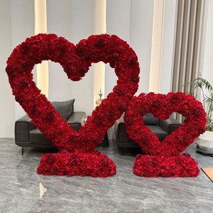 Arco de Flores en Forma de Corazón, Arco de Rosas Rojas en Forma de Corazón, Arco de Flores de Seda Roja en Forma de Corazón para Boda - Product Image 1