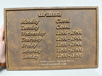 Plaque personnalisée en laiton massif oxydé, panneau en bronze patiné vieilli avec lettres 3D en relief pour villa de luxe et hôtel de charme