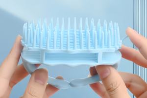 Nouveau design Brosse exfoliante en silicone pour le cuir chevelu, masseur capillaire, brosse à shampoing, utilisation humide et sèche, pour l'exfoliation du cuir chevelu - Product Image 3