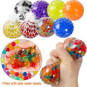 Lot de 12 balles sensorielles anti-stress, balles en maille Fidget, jouets de décompression à presser en TPR et billes d'eau pour garçons et filles - Product Image 2