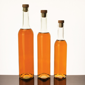 Bouteille en verre réutilisable personnalisable pour gin, spiritueux, liqueur, vodka, vin, huile d'olive – 200 ml, 375 ml, 500 ml, 750 ml - Product Image 3