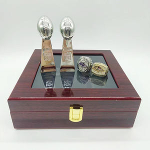 Anillo y Trofeo del Campeonato <span class=keywords><strong>de</strong></span> los New England Patriots <span class=keywords><strong>de</strong></span> Tom Brady con Caja <span class=keywords><strong>de</strong></span> Exhibición, Artesanías Deportivas para Fanáticos del Fútbol Americano, <span class=keywords><strong>Copa</strong></span> <span class=keywords><strong>de</strong></span> Trofeo - Product Image 5