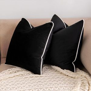 Sarung Bantal Beludru Hitam 20 x 20 Inci, Sarung Bantal Dekoratif Mewah Modern dengan Pinggiran Emas - Product Image 1