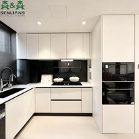 Meubles de cuisine modernes et minimalistes SLS, armoires modulaires sans poignées sur mesure pour projets d'aménagement intérieur de toute la maison