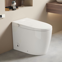 Toilette intelligente monobloc sans réservoir avec bidet intégré et drainage flexible pour salle de bain d'hôtel