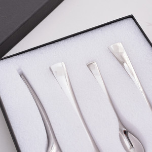 Wholesale Customized Western Style Luxury Cutlery Set 304 Stainless Steel <b>Flatware</b> Set - Product Image 5