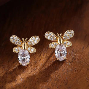 ต่างหูรูปผีเสื้อ เงินแท้ 925 ประดับคริสตัลและเพชรเทียม สำหรับผู้หญิง น่ารัก ใส่ได้ทุกวัน แบบหนีบ - Product Image 4