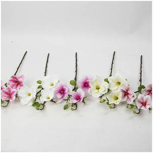 D-MG001 fleurs décoratives artificielles blanc rose magnolia vraies fleurs au toucher pour décoration <span class=keywords><strong>de</strong></span> mariage <span class=keywords><strong>centre</strong></span> <span class=keywords><strong>de</strong></span> <span class=keywords><strong>table</strong></span> - Product Image 4