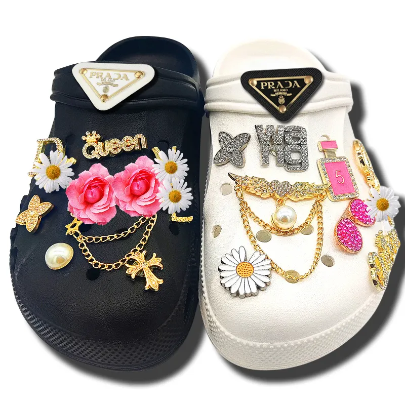 ملصقات فاخرة من Bling Clog للبيع بالجملة ملصقات معدنية من حجر الراين لتزيين الأحذية ملصقات أنيقة من الألماس لتزيين الأحذية