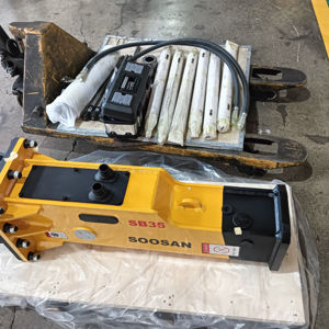 Martillo Hidráulico Tipo Caja SB35 para Construcción y Minería, para Excavadoras de 2.5-4.5 Toneladas, 1 Año de Garantía en Componentes Principales - Product Image 1