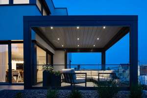 Meilleure vente <span class=keywords><strong>RAL</strong></span> <span class=keywords><strong>7016</strong></span> Pergola d'extérieur motorisée en <span class=keywords><strong>aluminium</strong></span> imperméable PVC Couverture de patio Gazebo Lumières LED Option pour terrasse - Product Image 2