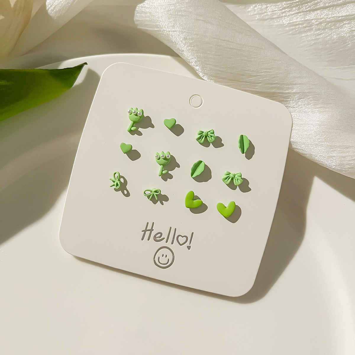 Green leaves - six-piece set