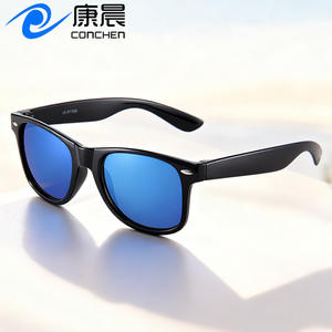 Lunettes de soleil classiques à monture noire, protection UV400, unisexe, monture en PC, verres AC pour la protection solaire et les tenues de voyage tendance - Product Image 4
