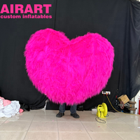 Cœur gonflable en peluche rose. Ballon cœur gonflable en peluche pour événement thématique à suspendre.