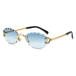 <span class=keywords><strong>Gafas</strong></span> De Sol sin montura Uv400 con marcos ovalados clásicos 2025 <span class=keywords><strong>para</strong></span> <span class=keywords><strong>hombre</strong></span>, <span class=keywords><strong>Gafas</strong></span> De Sol De lujo <span class=keywords><strong>para</strong></span> mujer, <span class=keywords><strong>Gafas</strong></span> De Sol De Metal personalizadas al por mayor - Product Image 3
