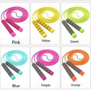 Cuerdas de <span class=keywords><strong>Saltar</strong></span> Ajustables de PVC, Cuerdas de <span class=keywords><strong>Saltar</strong></span> Coloridas con Mangos de Espuma Suave, Ideales <span class=keywords><strong>para</strong></span> Hacer Ejercicio, Actividad Física al Aire Libre - Product Image 5