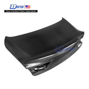 Almacén de Drifton en EE. UU. |    Tapa de Maletero Trasero Deportiva de Fibra de Carbono Estilo Ala con Acabado Brillante para Infiniti Q60 - Product Image 6