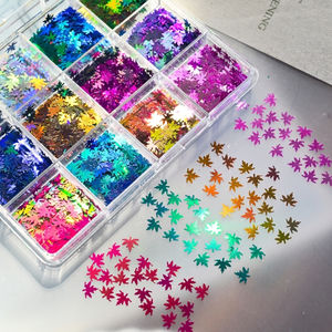 12 grilles de paillettes pour ongles en forme de feuille d'érable d'automne, holographiques, laser, colorées, flocons de feuilles, pour DIY Nail Art, résine époxy, décoration de bijoux - Product Image 1