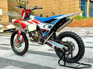 Moto Tout-Terrain Monocylindre Deux Temps Hengjian S7-MT250 avec Phares d'Origine - Product Image 6