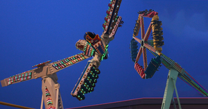 สปินเนอร์พายุ48ที่นั่งผจญภัยอุปกรณ์สวนสนุก - Product Image 4