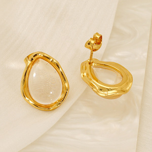 Nuovi Orecchini a Perno in Resina Geometrici Irregolari Versatili 2025 – Stile Lusso Leggero, Alta Gamma, Popolari <span class=keywords><strong>Online</strong></span>, Eleganti da Donna - Product Image 3