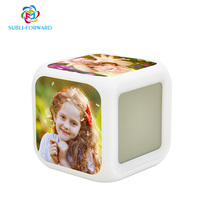 Réveil en plastique LED de haute qualité par sublimation avec 3 feuilles d'aluminium