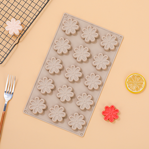 MUYULINS factory can customize 15-cavity flower-shaped molds, LFGB platinum non-stick, BPA-free <b>silicone</b> cake molds - Product Image 1