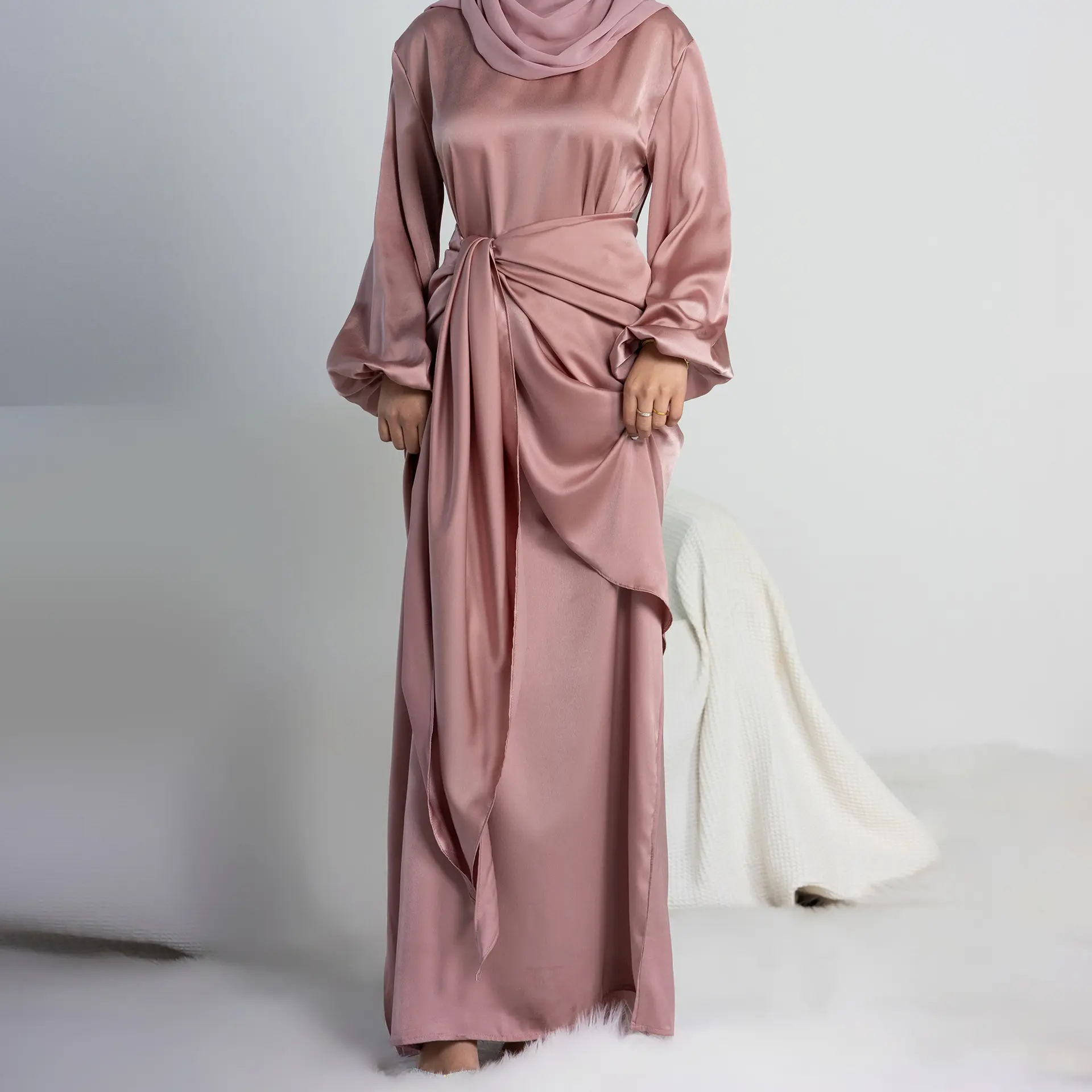 Nouvelle collection de vêtements islamiques de l'Aïd 2 pièces en satin robes modestes ensemble maxi abaya pour filles musulmanes abaya