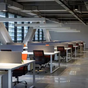מודרני לבן Coworking שטח משרד ריהוט 2 4 6 8 אדם מושבים משרד העבודה שולחן שולחן במשרד שולחן