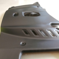 Coque arrière de karting en plastique épais thermoformé sur mesure, pièces d'encastrement en HDPE noir antichoc, bon prix